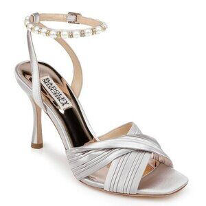 Badgley Mischka Tawny Twist Front Sandal